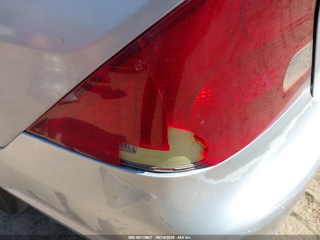 2003 Honda Civic Ex მანქანა იყიდება აუქციონზე, vin: 1HGEM22083L085225, აუქციონის ნომერი: 45115607