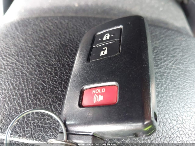 5TFAY5F15MX024933 Toyota Tundra Platinum