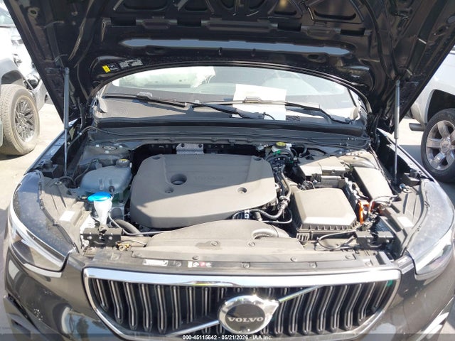 Volvo Xc40 B5 Plus Bright Theme 2025 YV4L12UE2S2512780 Image 10