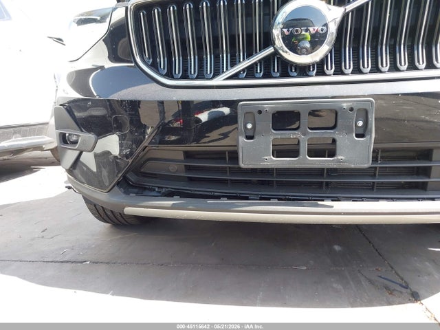 Volvo Xc40 B5 Plus Bright Theme 2025 YV4L12UE2S2512780 Image 6
