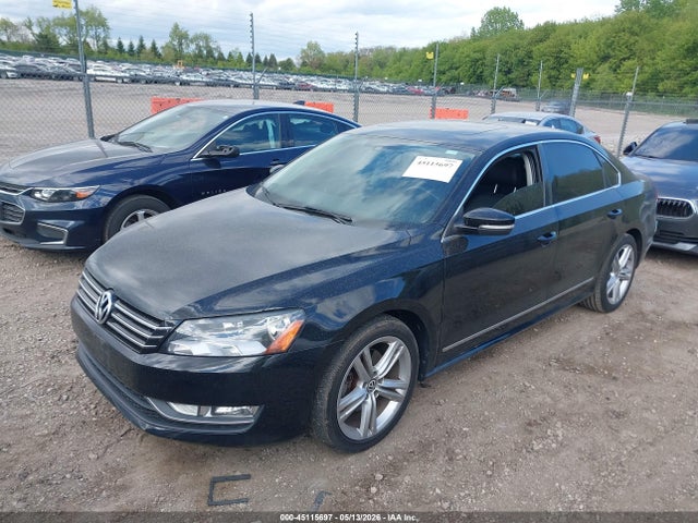 2015 Volkswagen Passat 1.8t Se მანქანა იყიდება აუქციონზე, vin: 1VWBT7A35FC039916, აუქციონის ნომერი: 45115697