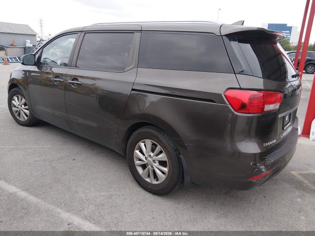 KNDMB5C16G6099945 KIA SEDONA LX