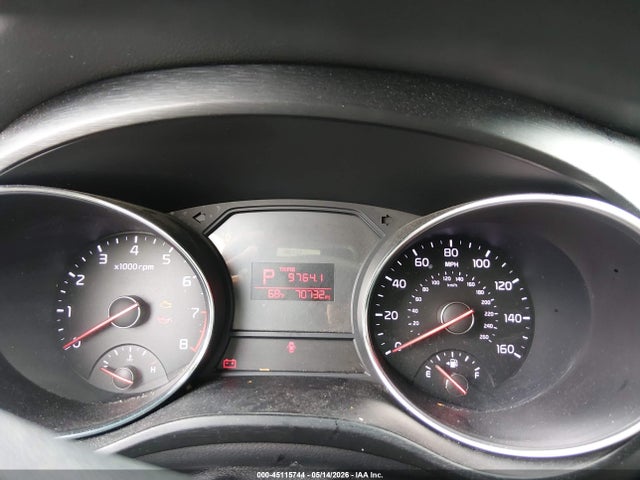 KNDMB5C16G6099945 KIA SEDONA LX