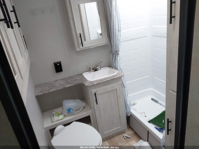 Продаж на аукціоні авто 2022 Forest River Other, vin: 5ZT2SSPB9NE018897, номер лоту: 45115769