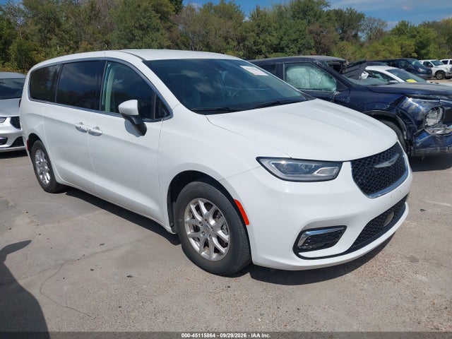 Auction sale of the 2023 Chrysler Pacifica Touring L, vin: 2C4RC1BG2PR607130, lot number: 45115864