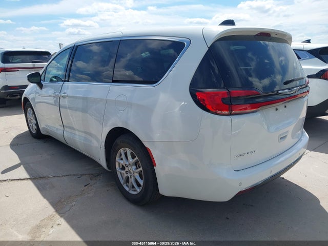 Auction sale of the 2023 Chrysler Pacifica Touring L, vin: 2C4RC1BG2PR607130, lot number: 45115864