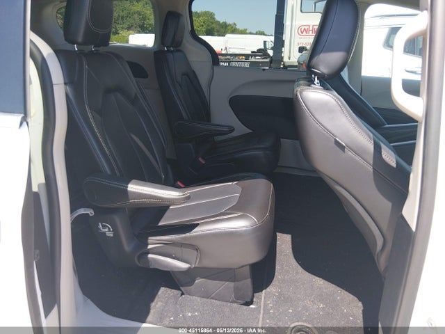 Auction sale of the 2023 Chrysler Pacifica Touring L, vin: 2C4RC1BG2PR607130, lot number: 45115864