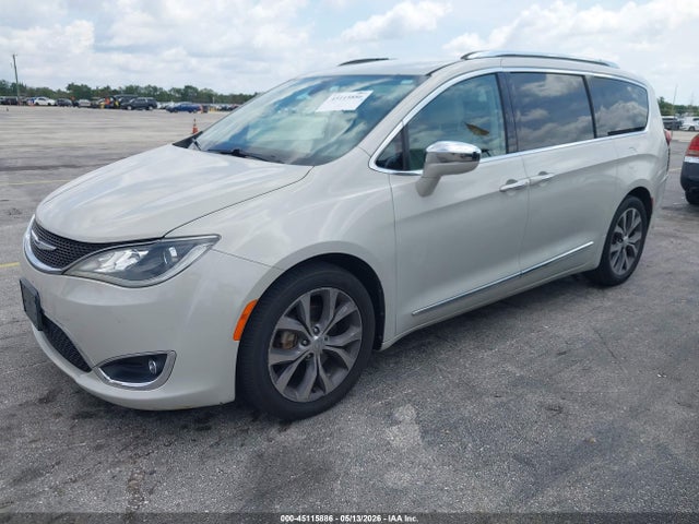 45115886 :رقم المزاد ، 2C4RC1GG4HR583973 vin ، 2017 Chrysler Pacifica Limited مزاد بيع