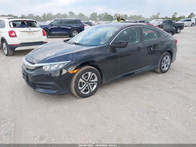 Honda Civic Lx 2018 2HGFC2F59JH593565 Image 2