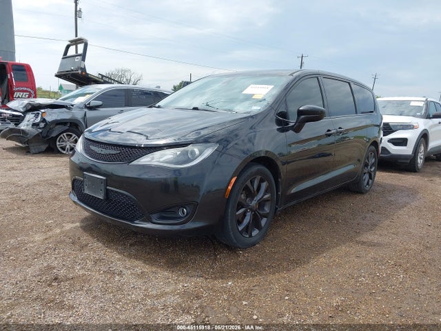 Продаж на аукціоні авто 2019 Chrysler Pacifica Touring Plus, vin: 2C4RC1FG2KR593457, номер лоту: 45115918