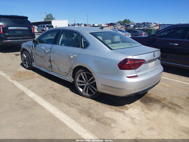 1VWDT7A38HC084120 Volkswagen Passat 1.8t R-line