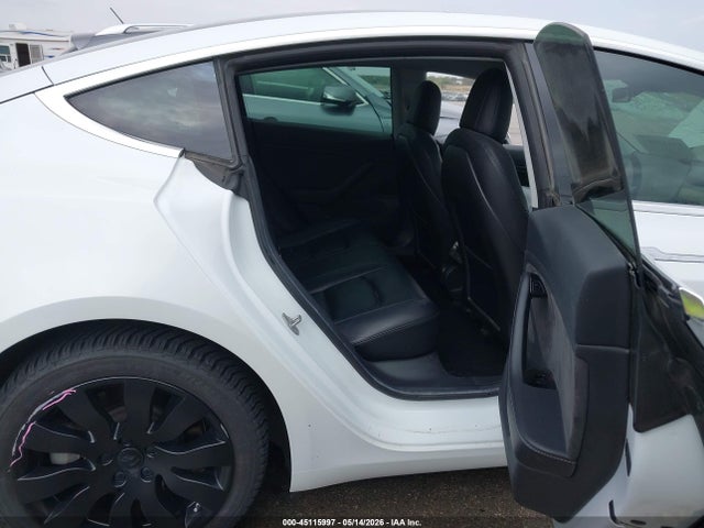 Продаж на аукціоні авто 2018 Tesla Model 3 Long Range/performance, vin: 5YJ3E1EB0JF073838, номер лоту: 45115997