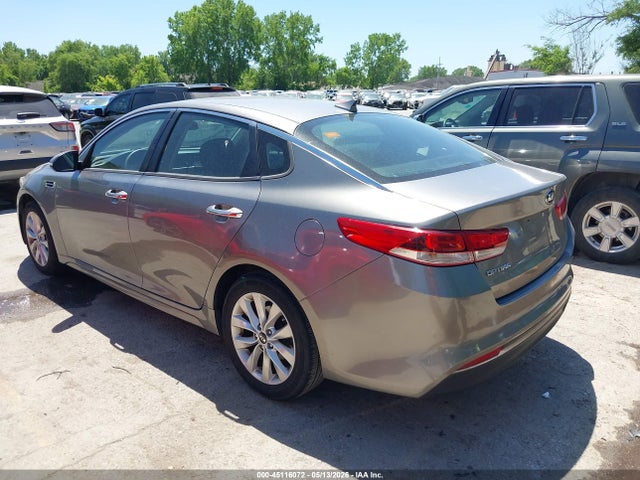 Продажа на аукционе авто 2017 Kia Optima Lx, vin: 5XXGT4L35HG153597, номер лота: 45116072