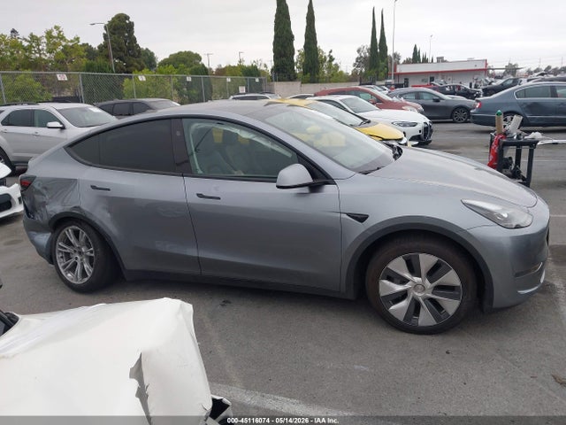 45116074 :رقم المزاد ، 7SAYGDEE7RA284610 vin ، 2024 Tesla Model Y Long Range Dual Motor All-wheel Drive مزاد بيع