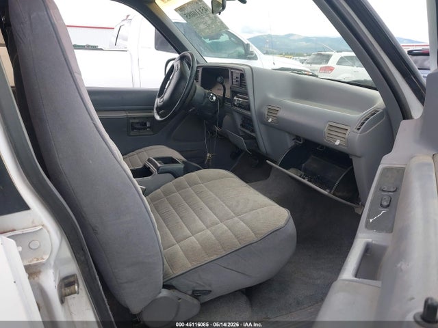 1993 Ford Explorer მანქანა იყიდება აუქციონზე, vin: 1FMDU34X4PUD95605, აუქციონის ნომერი: 45116085