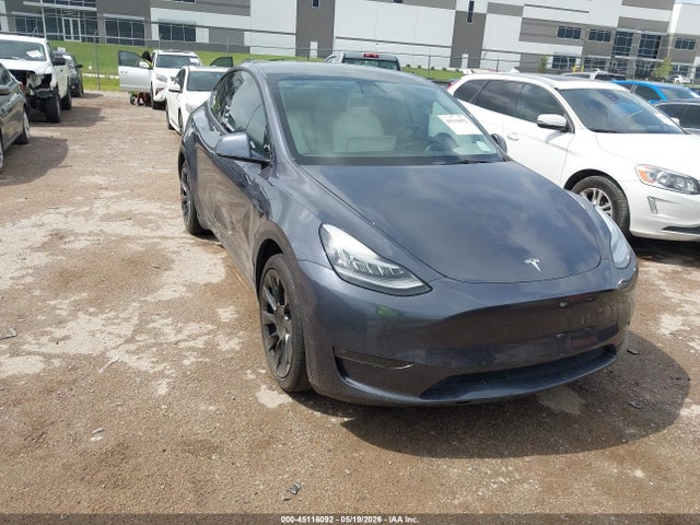 Продаж на аукціоні авто 2021 Tesla Model Y Standard Range Rear-wheel Drive, vin: 5YJYGDED6MF123312, номер лоту: 45116092