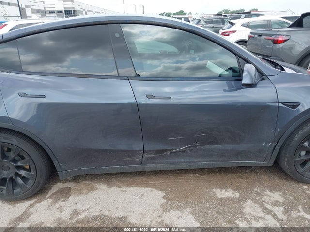 Продаж на аукціоні авто 2021 Tesla Model Y Standard Range Rear-wheel Drive, vin: 5YJYGDED6MF123312, номер лоту: 45116092