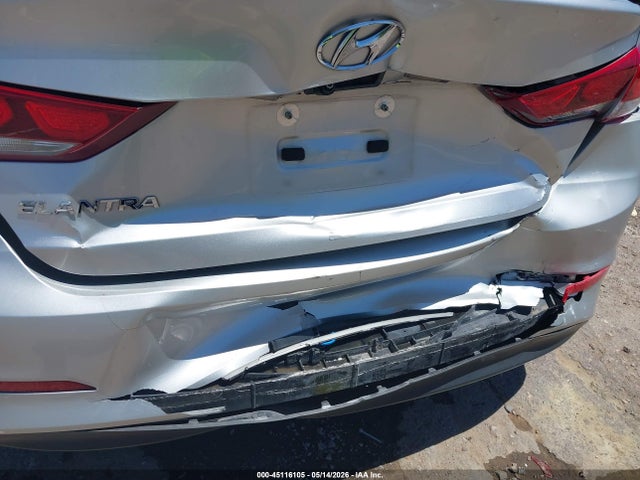Hyundai Elantra Value Edition 2018 5NPD84LF1JH277195 Image 17