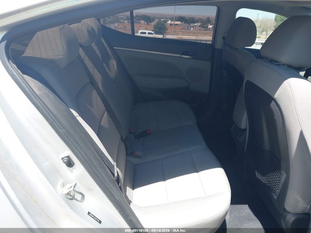 Hyundai Elantra Value Edition 2018 5NPD84LF1JH277195 Image 8