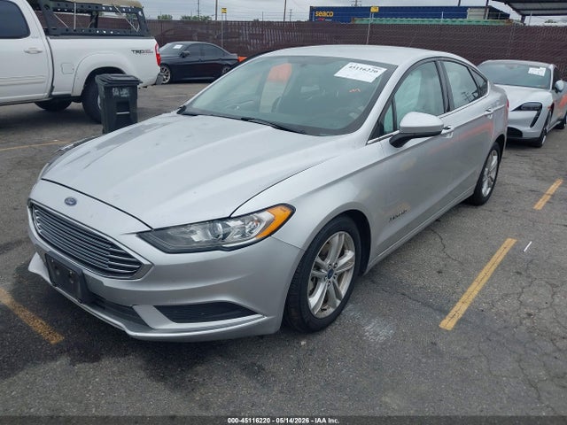 3FA6P0LUXJR198355 Ford Fusion Hybrid Se