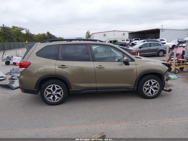 Subaru Forester Premium 2024 JF2SKADC6RH493096 Image 14