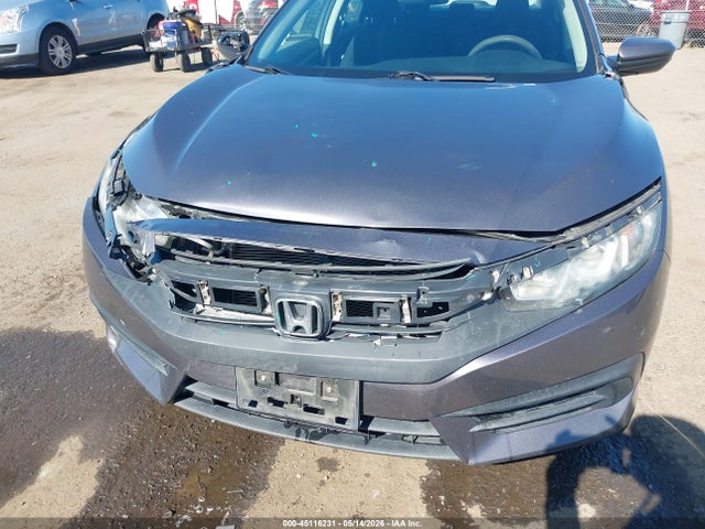 45116231 :رقم المزاد ، 2HGFC2F56JH565917 vin ، 2018 Honda Civic Lx مزاد بيع