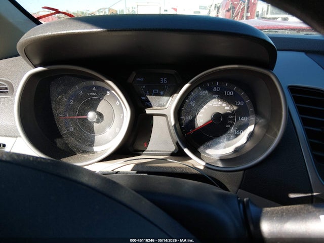 Продаж на аукціоні авто 2015 Hyundai Elantra Se, vin: KMHDH4AE8FU423997, номер лоту: 45116246