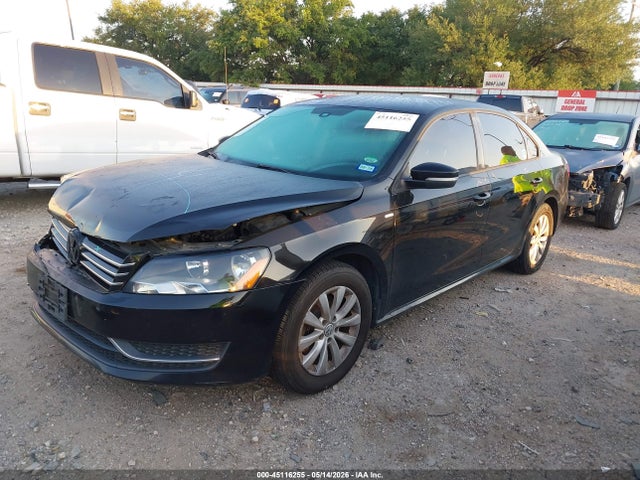 1VWAT7A31FC035101 Volkswagen Passat 1.8t Wolfsburg Edition