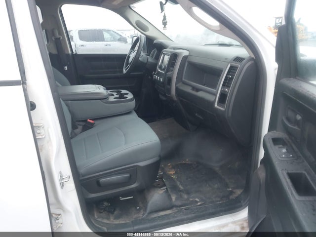 Продаж на аукціоні авто 2018 Ram 1500 Tradesman  4x4 6'4 Box, vin: 1C6RR7FG0JS297200, номер лоту: 45116265
