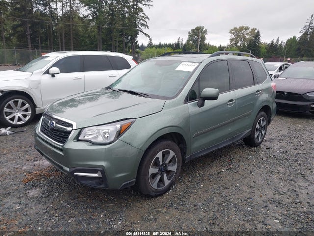 Subaru Forester 2.5i Premium 2018 JF2SJAECXJH615691 Image 2