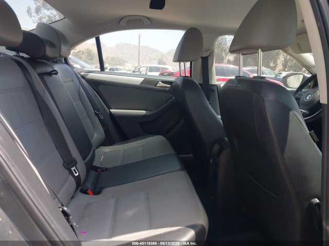Auction sale of the 2014 Volkswagen Jetta Hybrid Se, vin: 3VW637AJ8EM209649, lot number: 45116368