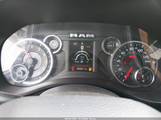 2020 Ram 1500 Big Horn  4x4 5'7 Box მანქანა იყიდება აუქციონზე, vin: 1C6SRFFT5LN331254, აუქციონის ნომერი: 45116393