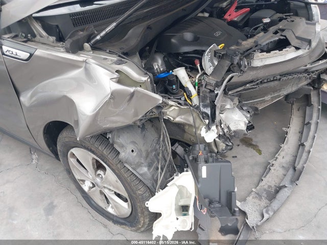 KIA Soul 2016 KNDJN2A22G7321816 Image 13