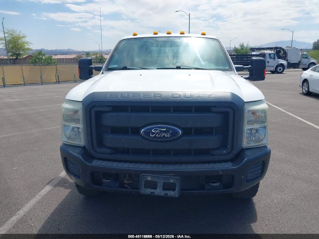1FD8X3HT0GEA51439 Ford F-350 Chassis Xl