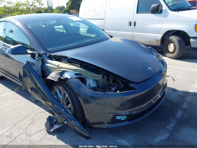 5YJ3E1EB8RF728999 Tesla Model 3 Long Range Dual Motor All-wheel Drive
