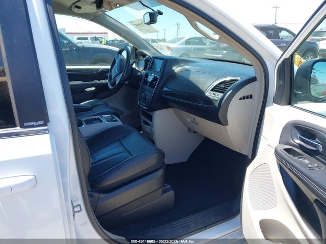 45116605 :رقم المزاد ، 2C4RC1BG0ER325954 vin ، 2014 Chrysler Town & Country Touring مزاد بيع