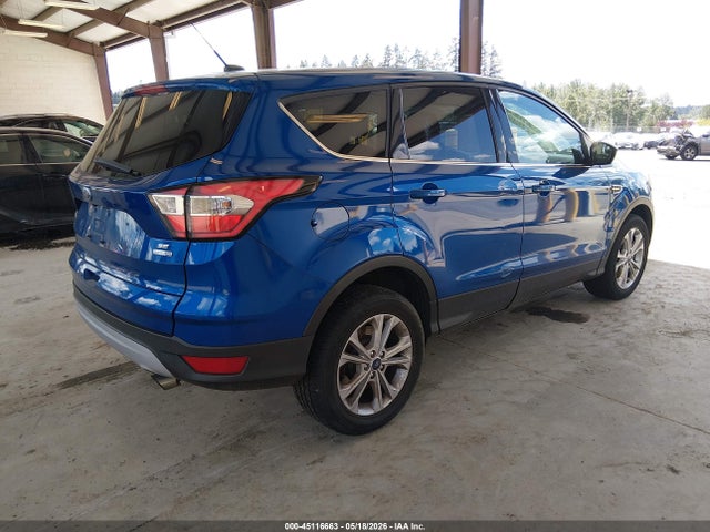 1FMCU9GD1HUE39528 Ford ESCAPE SE