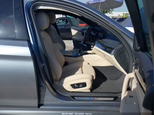 WBA53BJ01MCF98515 BMW 540I