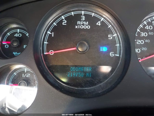 Продажа на аукционе авто 2012 Chevrolet Suburban 1500 Lt, vin: 1GNSKJE72CR121361, номер лота: 45116690