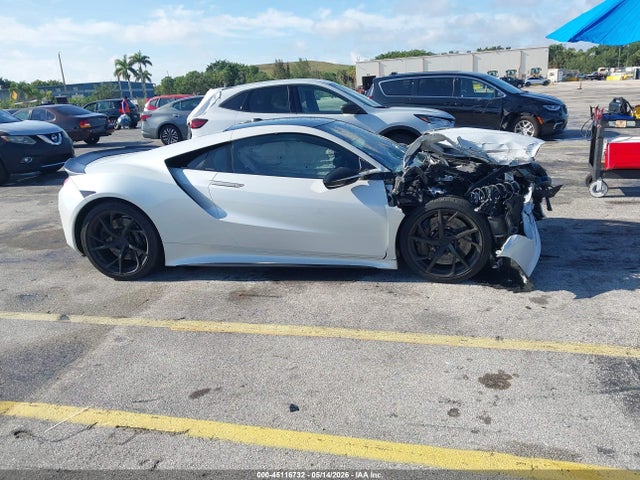 45116732 :رقم المزاد ، 19UNC1B03HY000444 vin ، 2017 Acura Nsx مزاد بيع