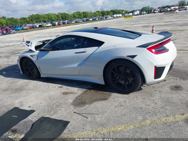 45116732 :رقم المزاد ، 19UNC1B03HY000444 vin ، 2017 Acura Nsx مزاد بيع