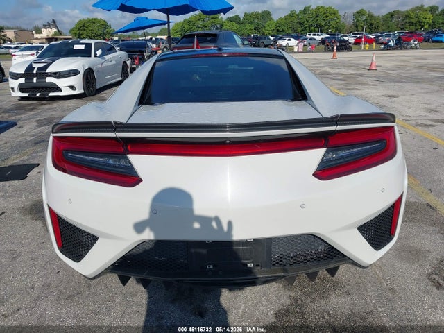 45116732 :رقم المزاد ، 19UNC1B03HY000444 vin ، 2017 Acura Nsx مزاد بيع