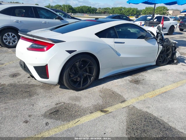 45116732 :رقم المزاد ، 19UNC1B03HY000444 vin ، 2017 Acura Nsx مزاد بيع