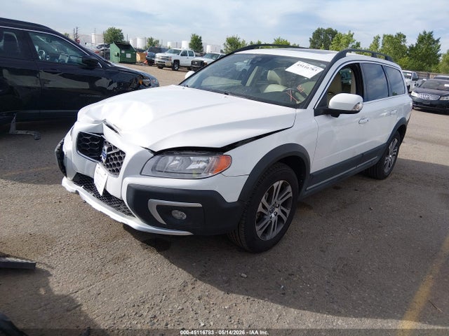 Volvo Xc70 T5 Premier 2015 YV440MBK8F1221658 Image 2