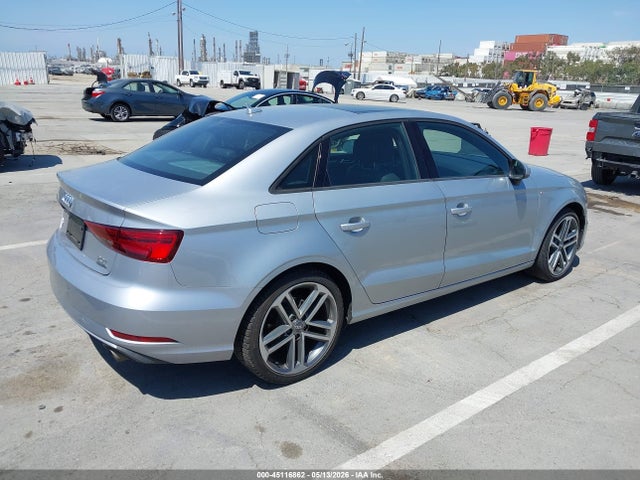 2018 Audi A3 2.0t Premium/2.0t Tech Premium მანქანა იყიდება აუქციონზე, vin: WAUB8GFF7J1009471, აუქციონის ნომერი: 45116862
