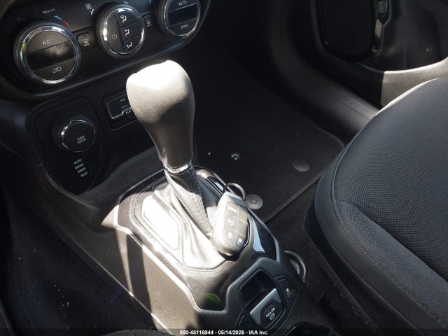 ZACCJBBB3HPG54422 Jeep Renegade Altitude 4x4