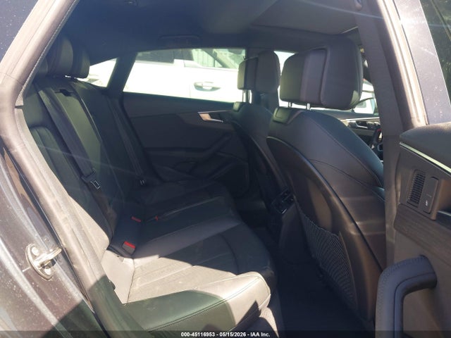 45116953 :رقم المزاد ، WAUCNCF52JA058042 vin ، 2018 Audi A5 2.0t Premium مزاد بيع