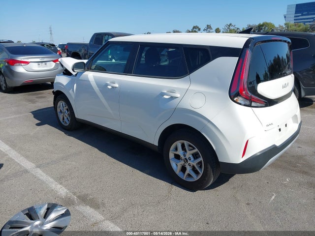 KIA SOUL LX 2023 KNDJ23AU4P7889615 Image 3