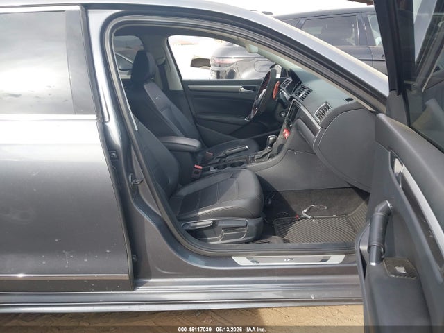 Auction sale of the 2017 Volkswagen Passat 1.8t R-line, vin: 1VWDT7A3XHC076844, lot number: 45117039