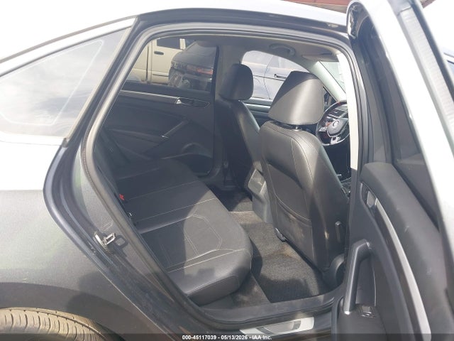 Auction sale of the 2017 Volkswagen Passat 1.8t R-line, vin: 1VWDT7A3XHC076844, lot number: 45117039